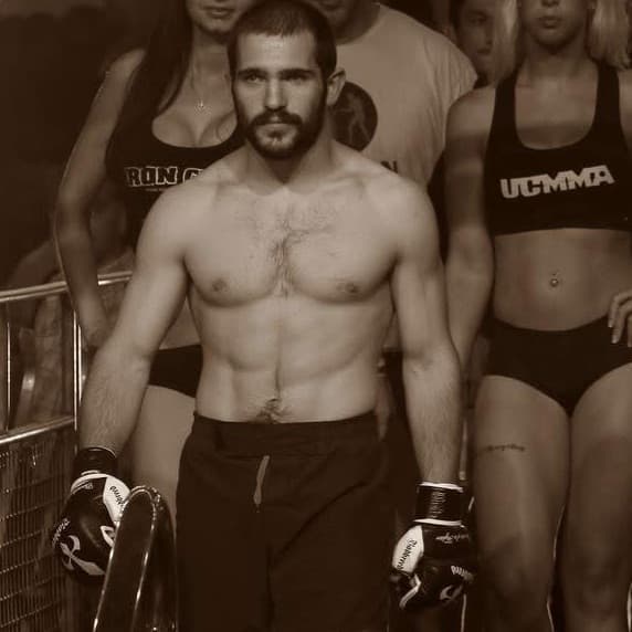 Pablo Beltran, Treinamento, foto 1 de 1
