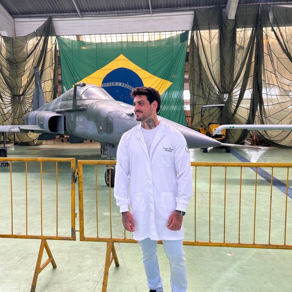 Hugo Pavao, Massagem