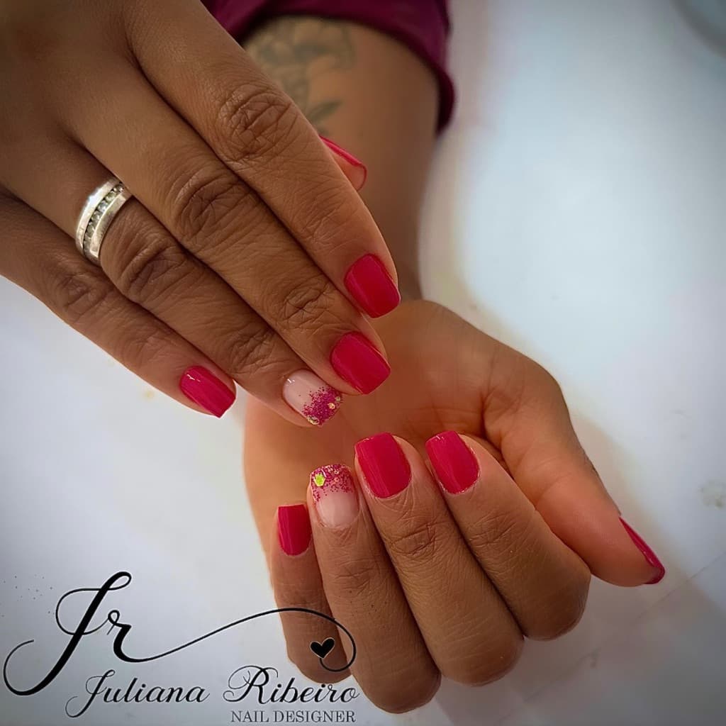 Juliana Ribeiro, Unhas, foto 2 de 3