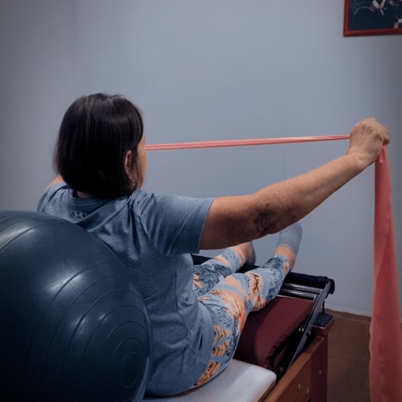 Ana Carolina Toledo, Massagem