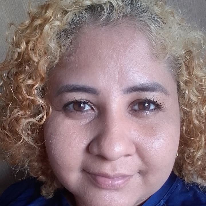 Walkiria Benacon, Massagem, foto 2 de 2
