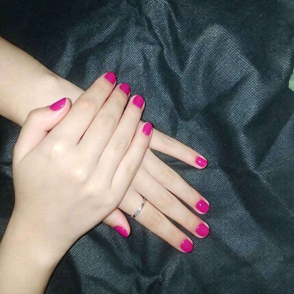 Lorena, Unhas, foto 1 de 2