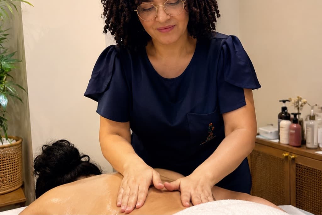 Casa Khali- Espaço De Atenção Integral À Mulher, Massagem
