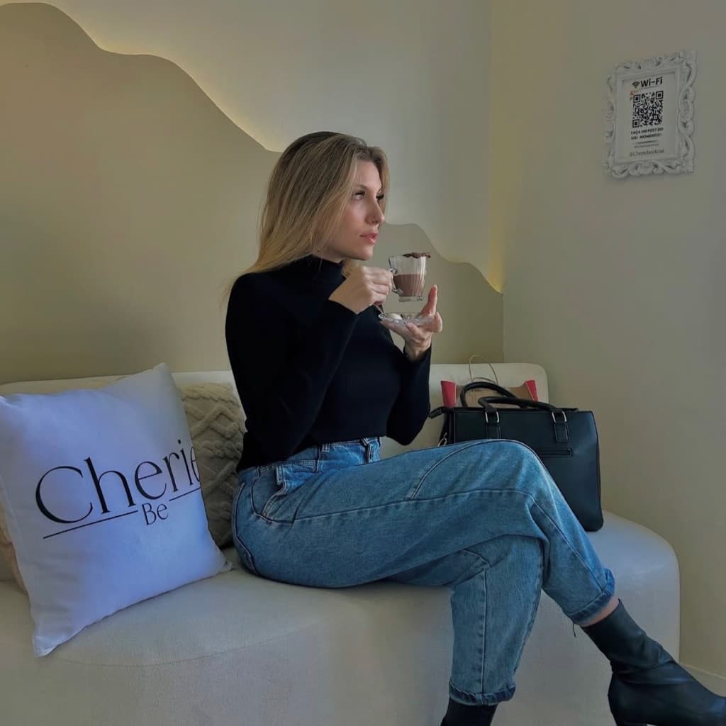 @cheriebeoficial | Cherie Be, Unhas, foto 1 de 2