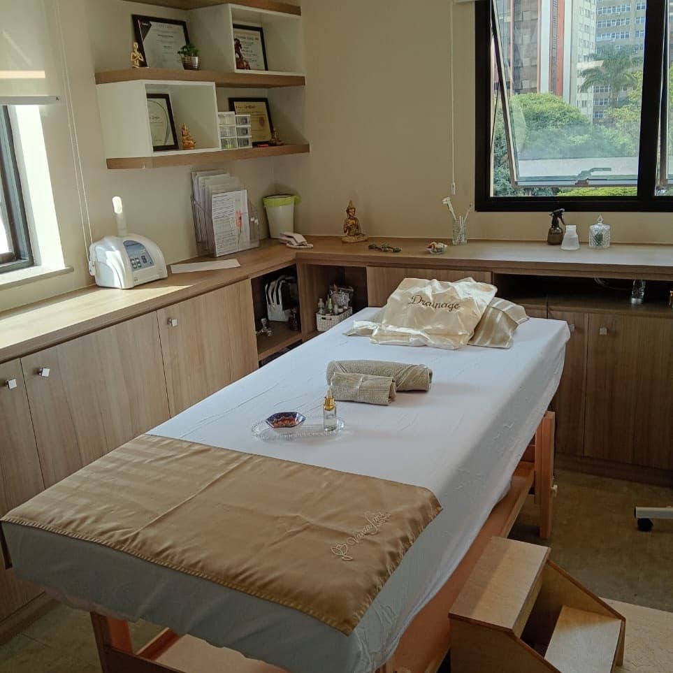 Maison Drainage - Casa da drenagem / Jardins, Massagem, foto 1 de 2