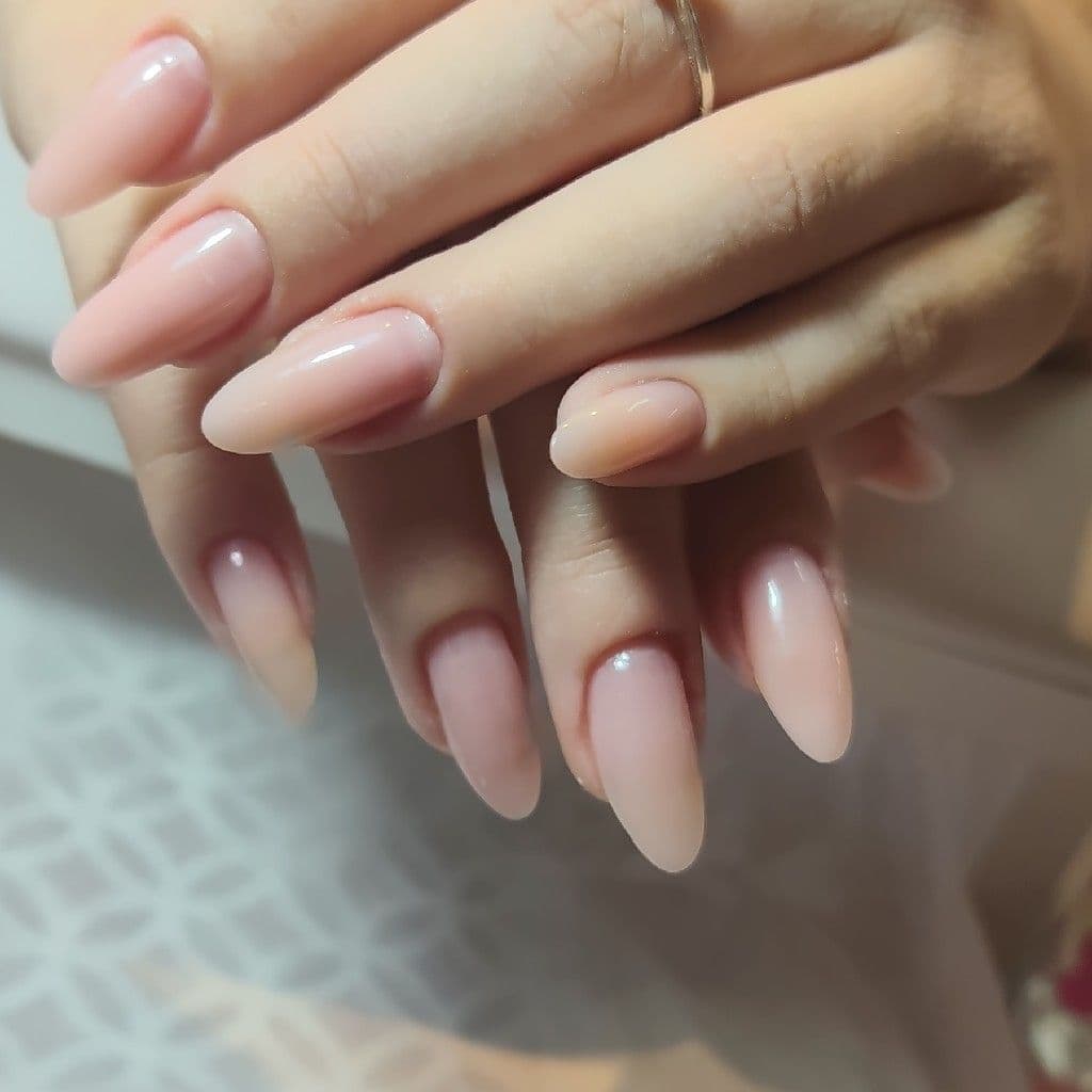 Alexandra Lana, Unhas, foto 1 de 2