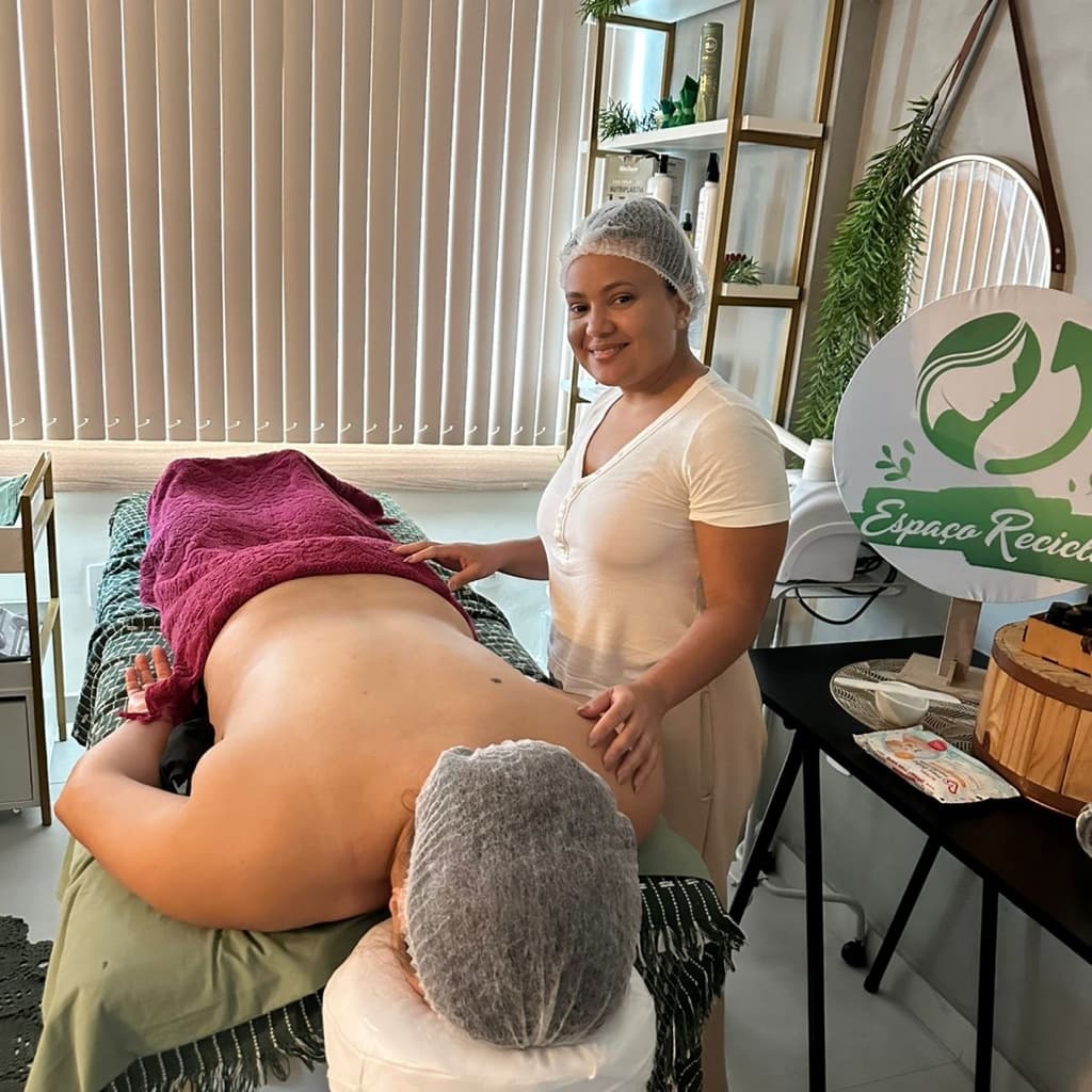 Rayssa Massoterapeuta, Massagem, foto 1 de 2
