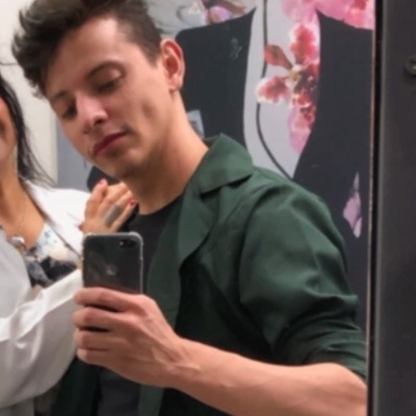 Bruno Grassi, Pele, foto 2 de 2