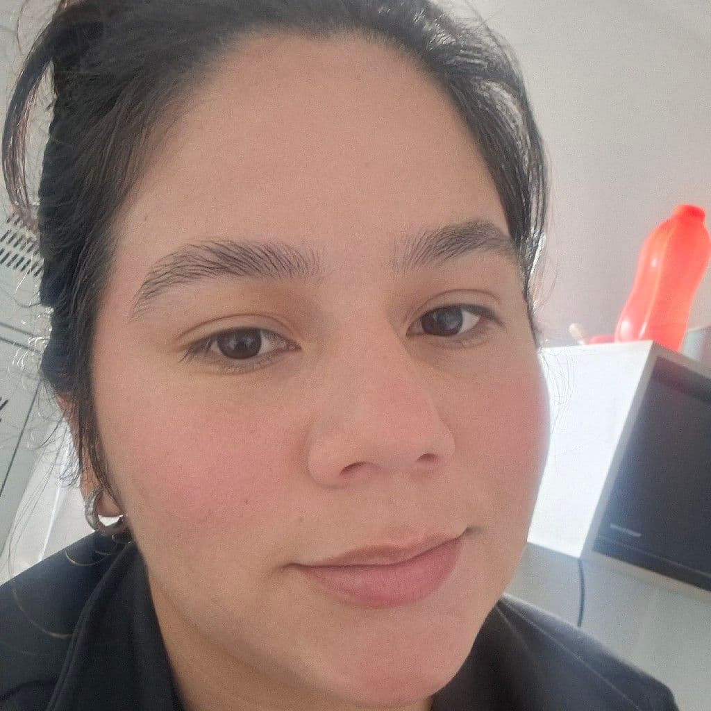 Daniela Sanchez, Unhas, foto 2 de 2