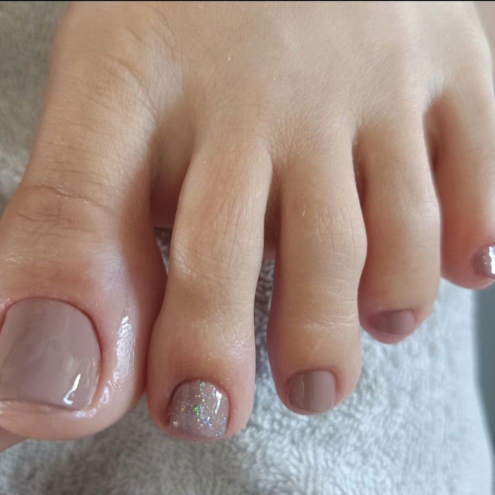 Zilda, Unhas, foto 2 de 3