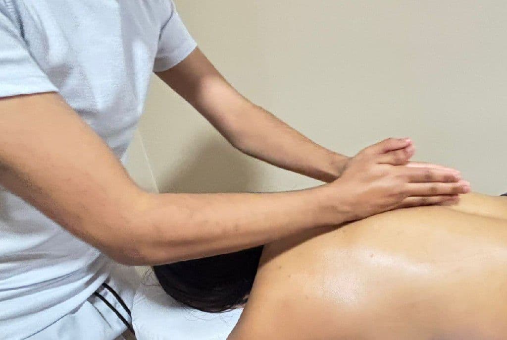 Matheus massagista, Massagem, foto 1 de 7