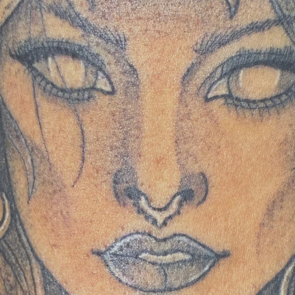 Guines Tattoo, Pele
