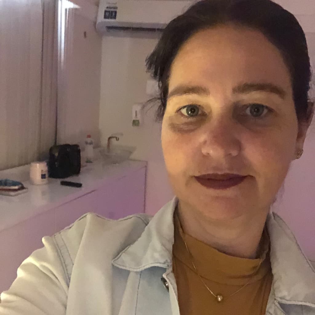 Grazi Massoterapeuta Inst Essência Plena, Massagem, foto 2 de 2