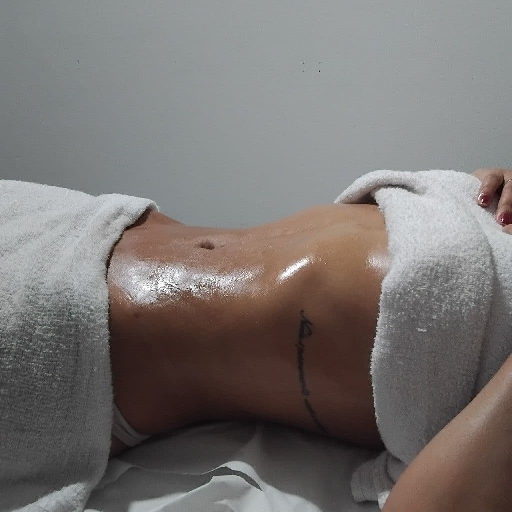 Jessica Gonçalves, Massagem, foto 2 de 3