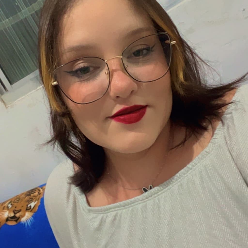 Nathalya, Unhas, foto 2 de 2