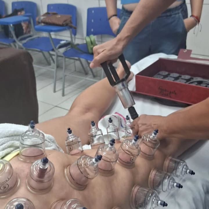 Julia, Massagem