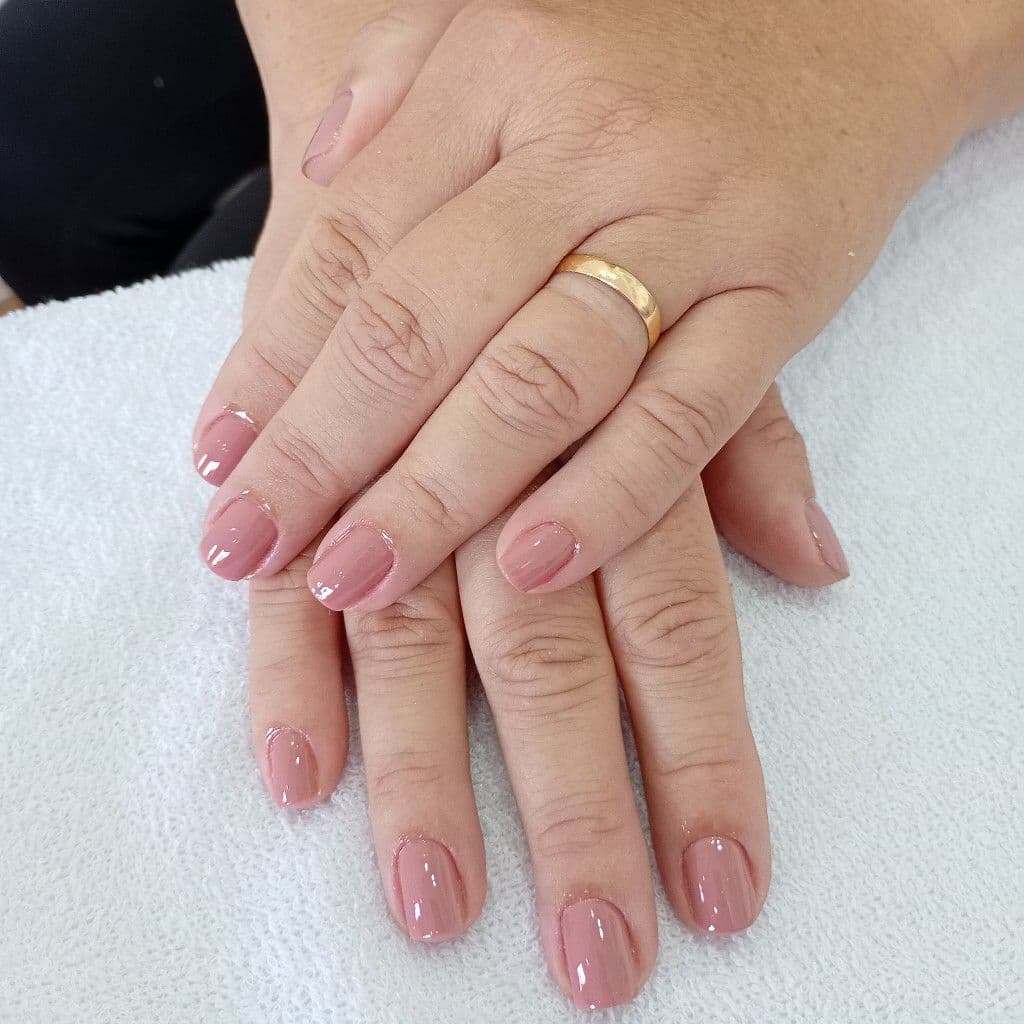 Juliane Bueno, Unhas, foto 2 de 2