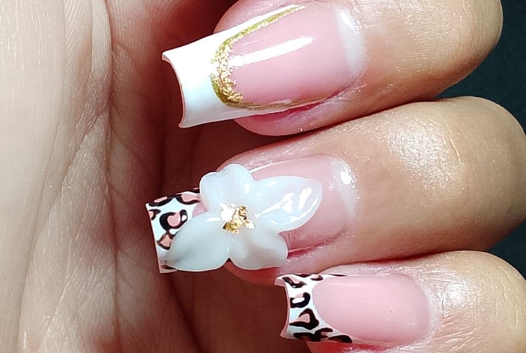 Mary, Unhas