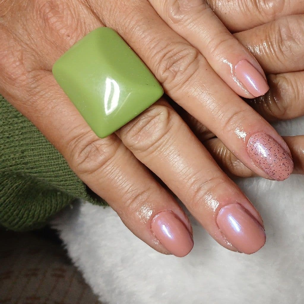 Mariana, Unhas, foto 1 de 1