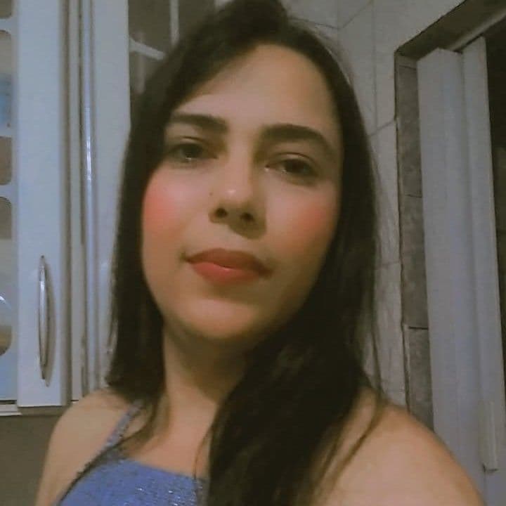 Mary, Unhas, foto 2 de 2