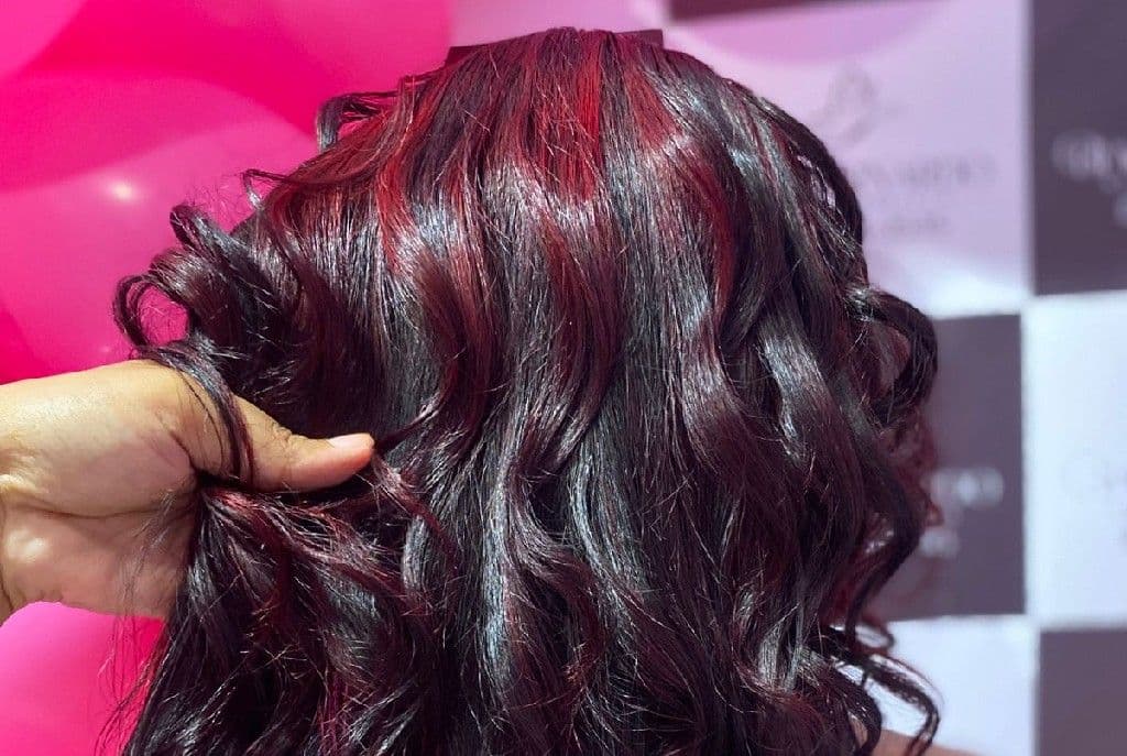 Linda De Bonita Studio, Cabelo