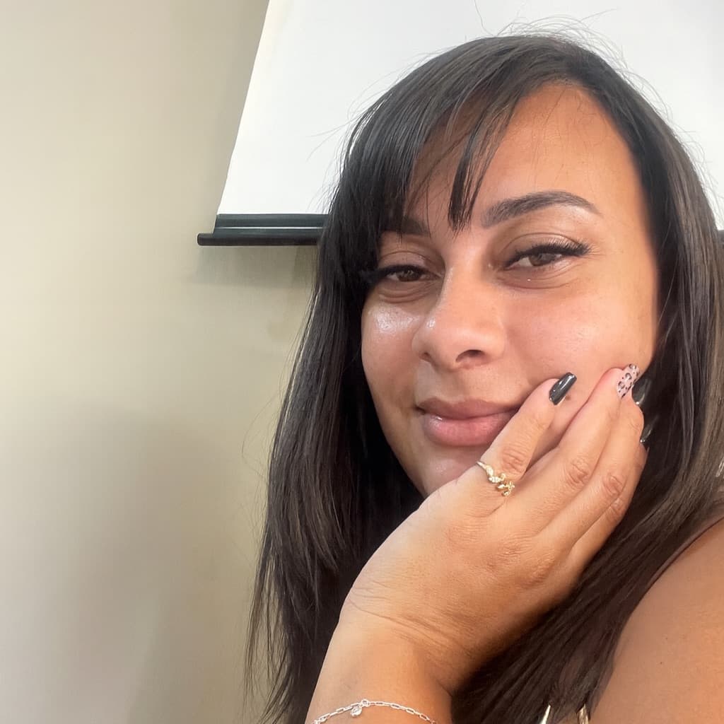 Karol, Unhas, foto 2 de 2