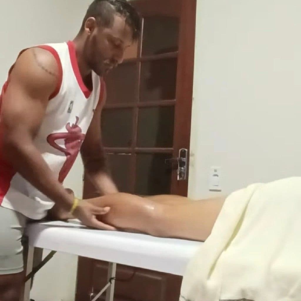 Robson Martins, Massagem, foto 2 de 2