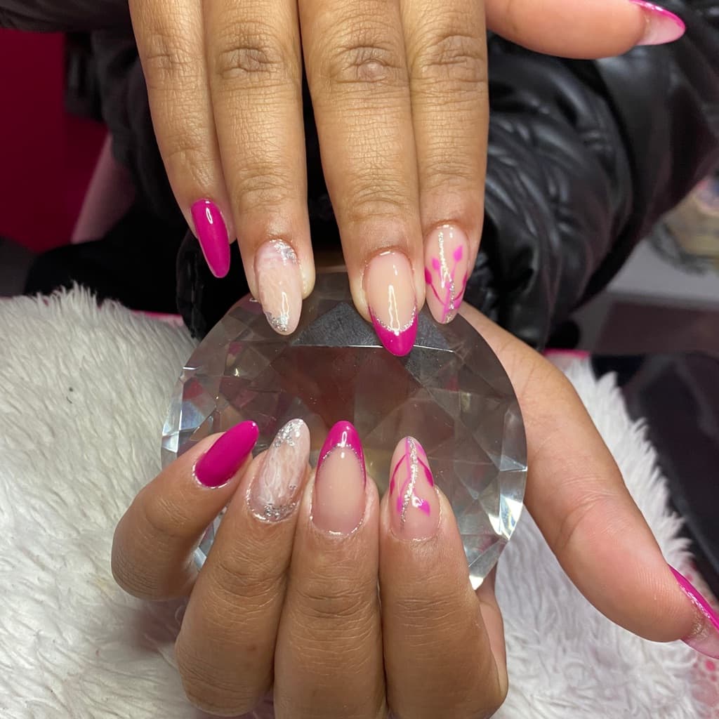 Gisele Nalis, Unhas, foto 1 de 2