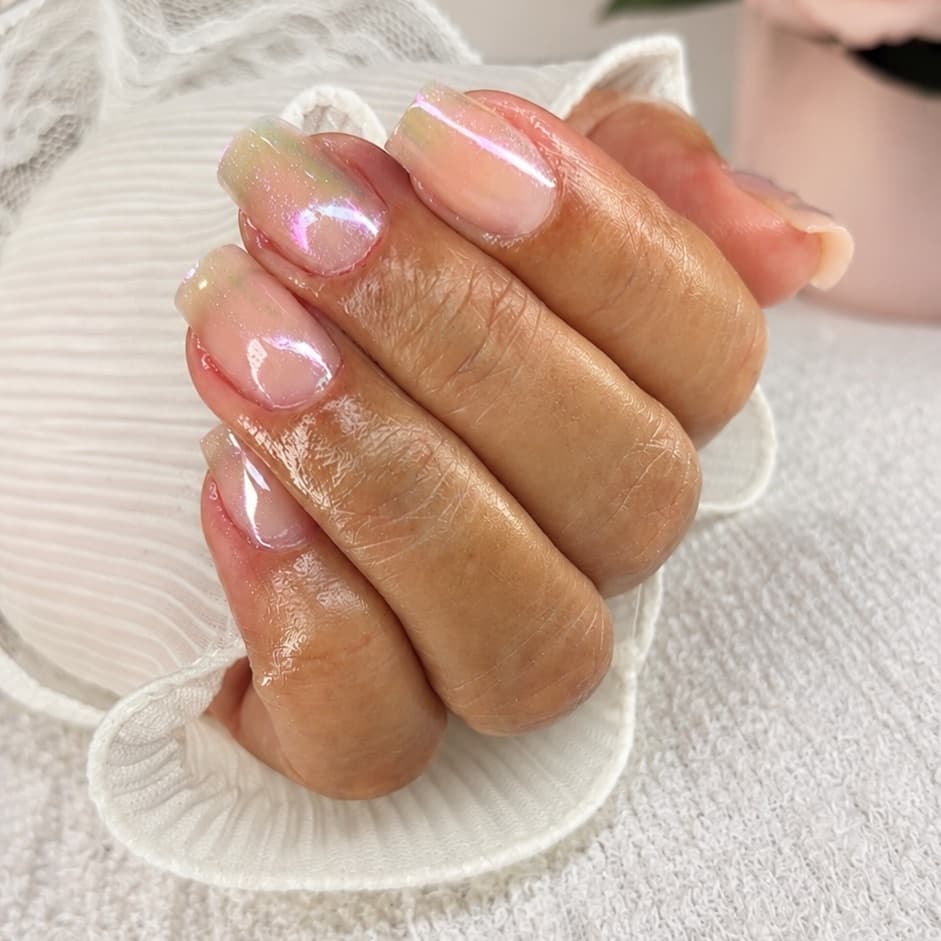 Thais Fagundes, Unhas