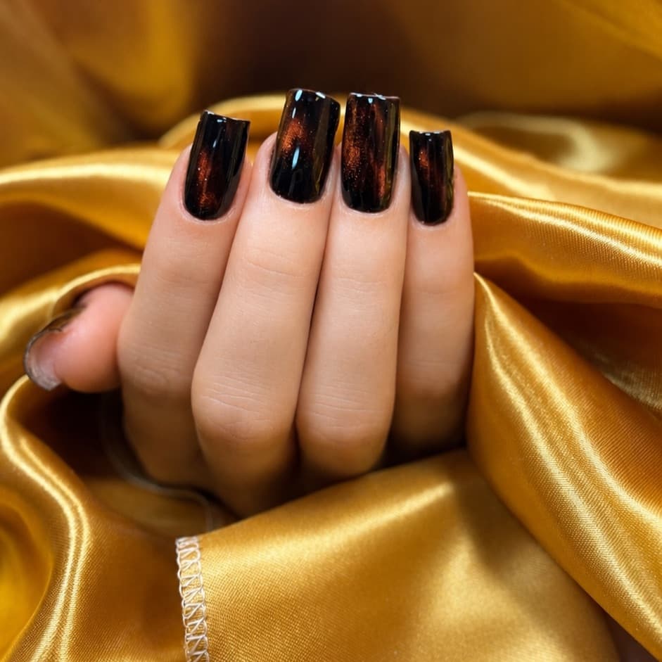 Laura Polita, Unhas, foto 1 de 1