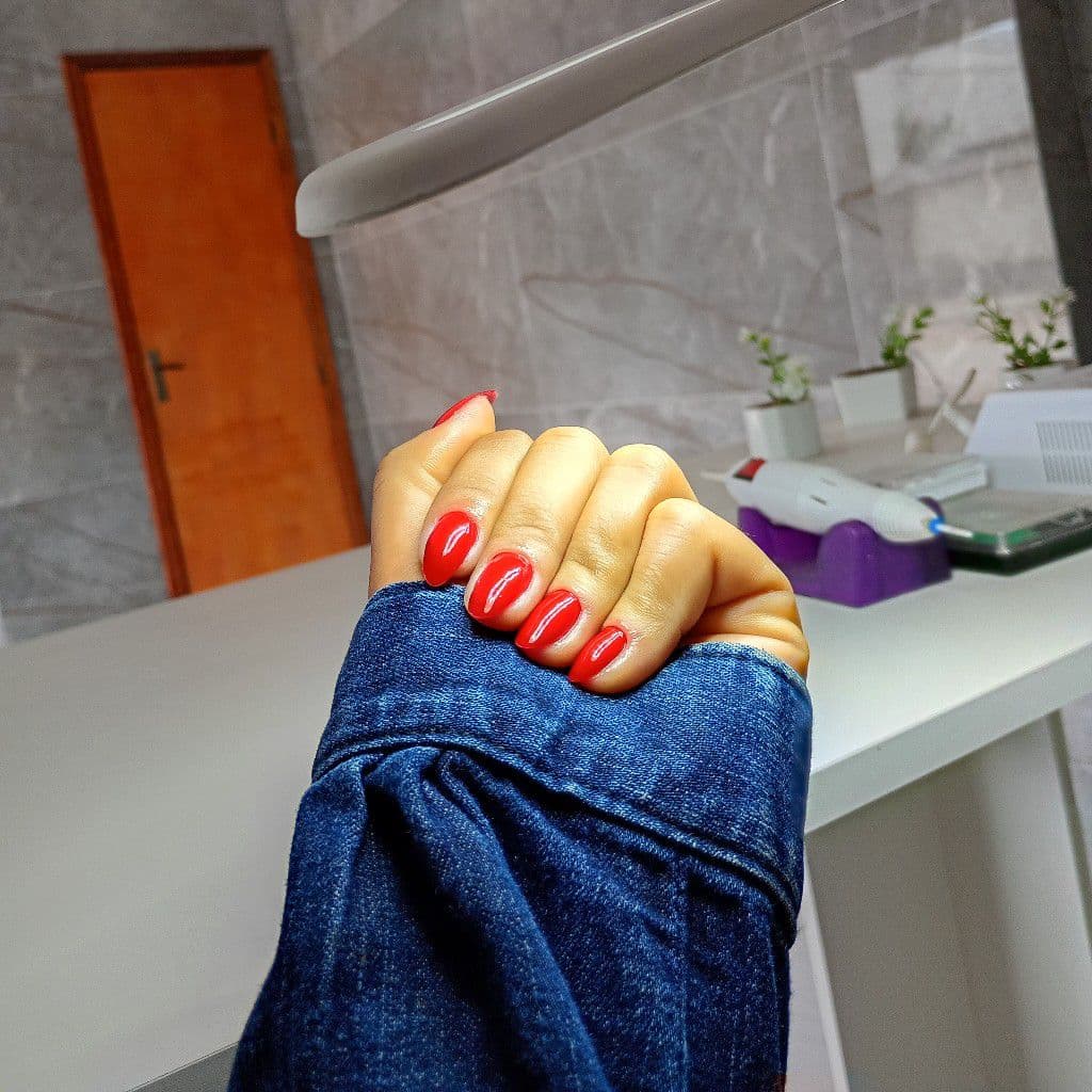 Iasmin, Unhas, foto 2 de 3
