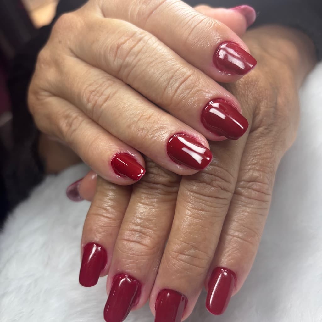 Milena Regina, Unhas, foto 1 de 2