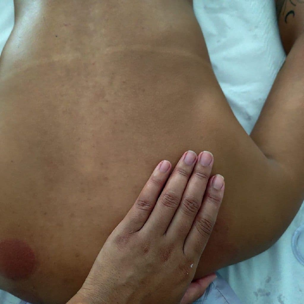 Quezia, Massagem, foto 2 de 7
