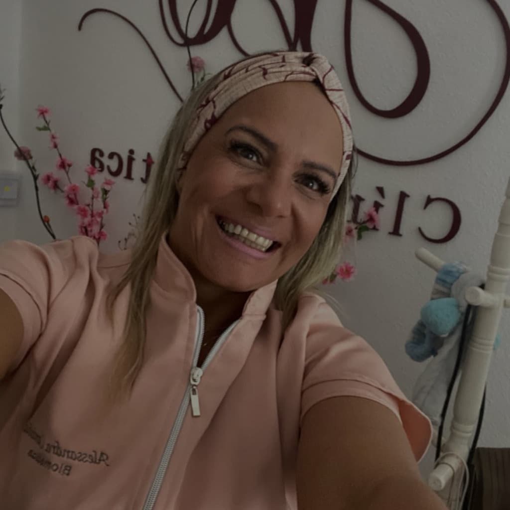 Alessandra Caminha, Massagem, foto 1 de 1