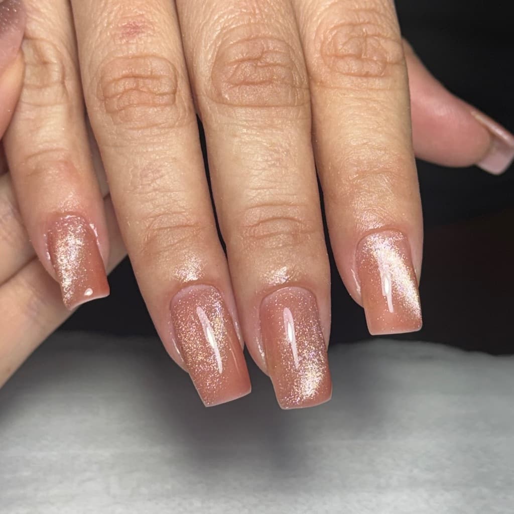 Esthefanny Gomes, Unhas, foto 2 de 3