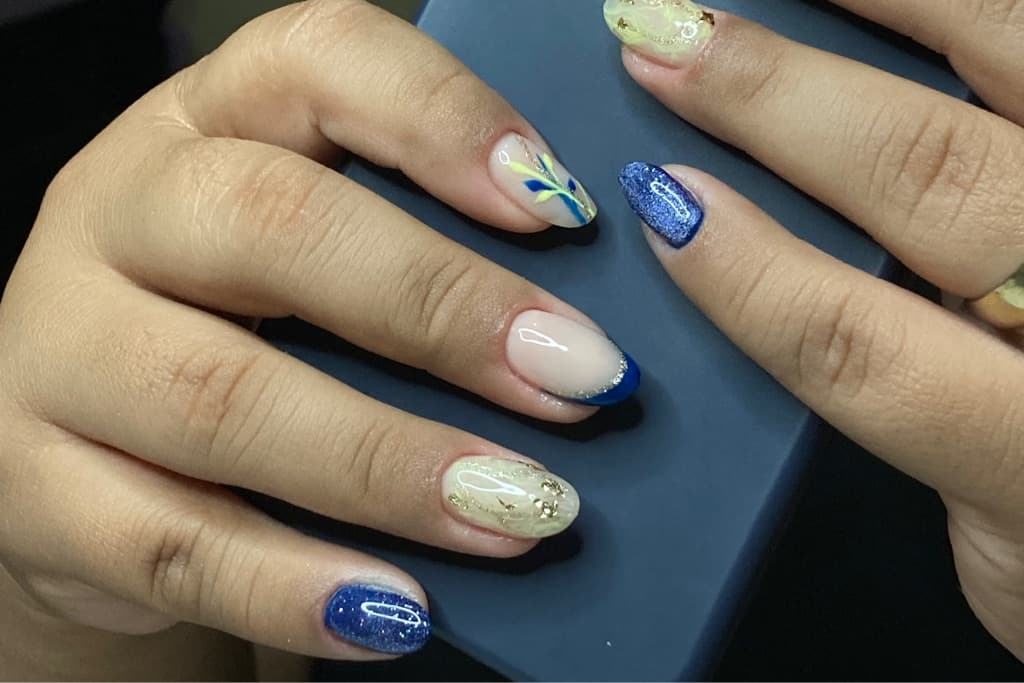 Maria Silva 🤍✨, Unhas