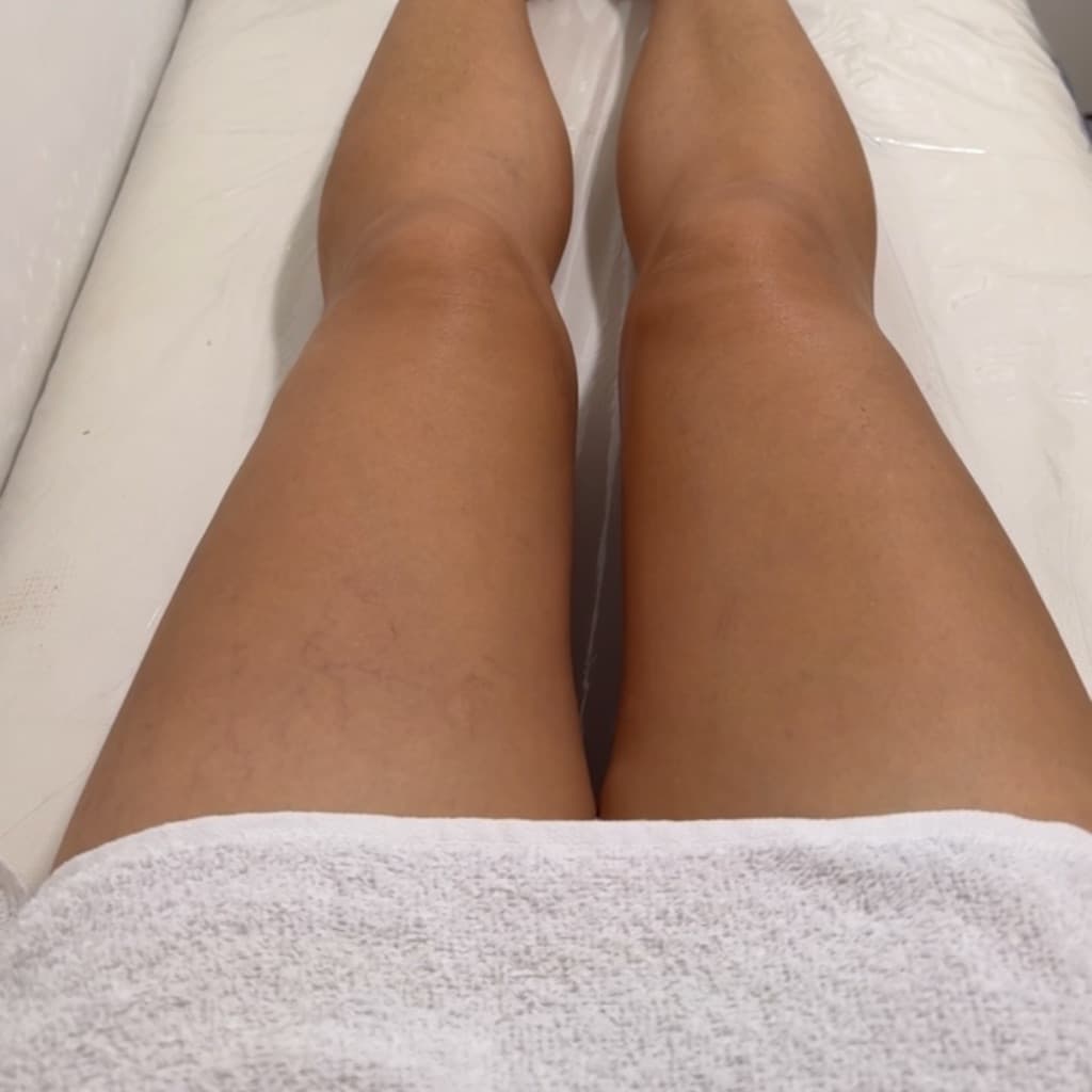 Aline Rocha, Massagem, foto 2 de 3