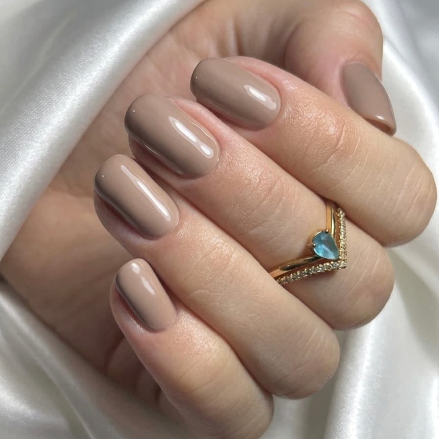 Larissa, Unhas, foto 1 de 2