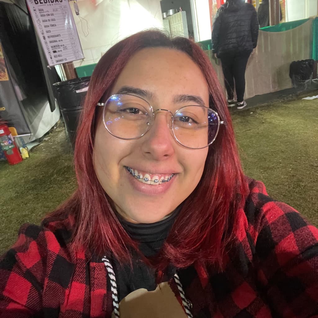 Maria Esthela Ferreira do Nascimento, Unhas, foto 2 de 2