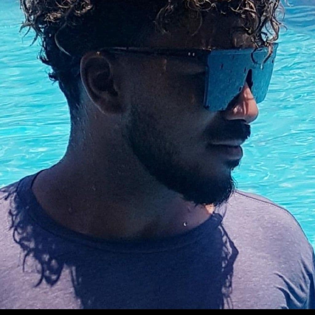 Alejandro Ariel, Massagem, foto 2 de 2