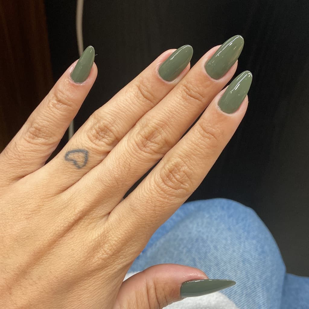 Eshely Vilarim, Unhas, foto 1 de 2