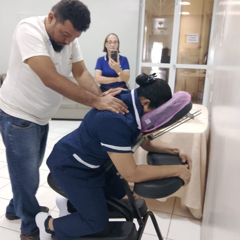 Carlos Hudson, Massagem, foto 2 de 2