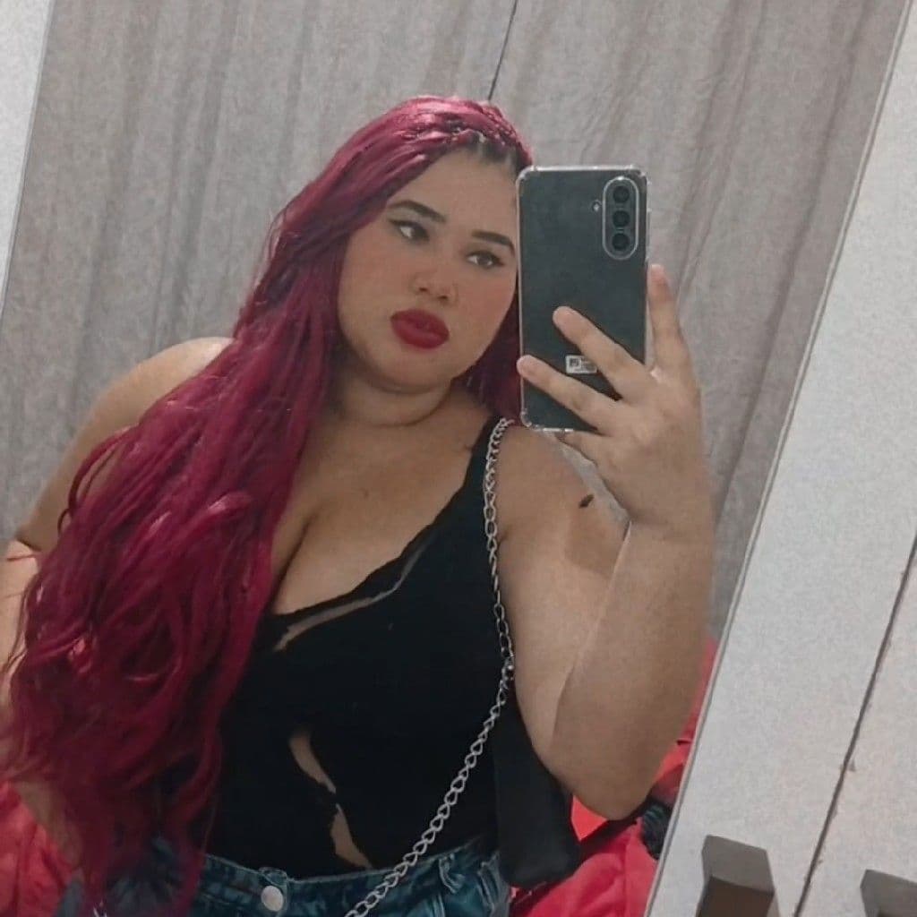 Thaynara Amorim, Unhas, foto 2 de 2