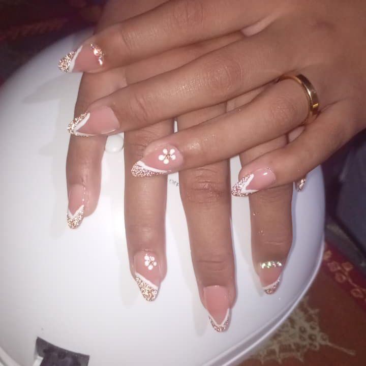 Enderly Lucart, Unhas, foto 1 de 1