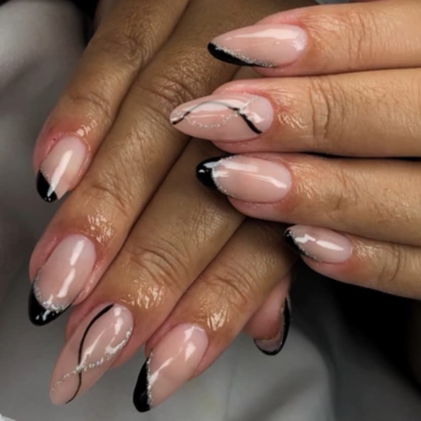 Kamily Silva, Unhas, foto 1 de 2