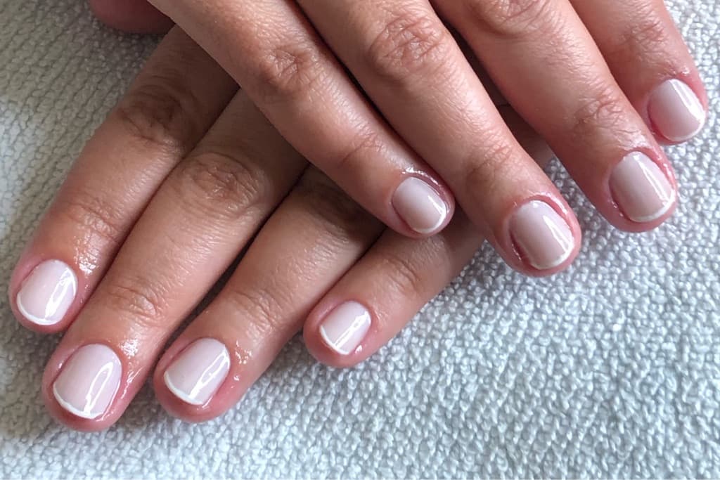 Thais Bonato, Unhas, foto 1 de 2