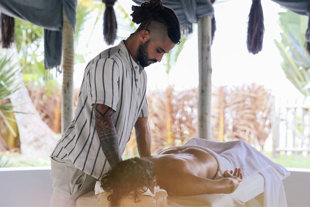 Pedro Carrion, Massagem, foto 1 de 3