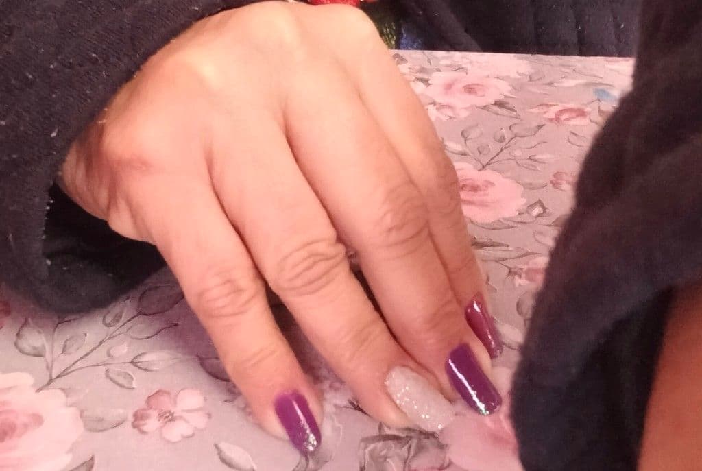 Zōē, Cabelo, foto 1 de 2