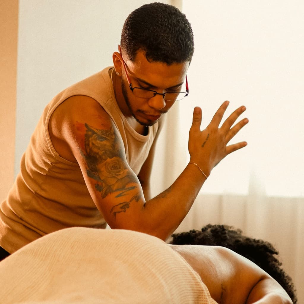 Valderez Massoterapeuta, Massagem, foto 2 de 3