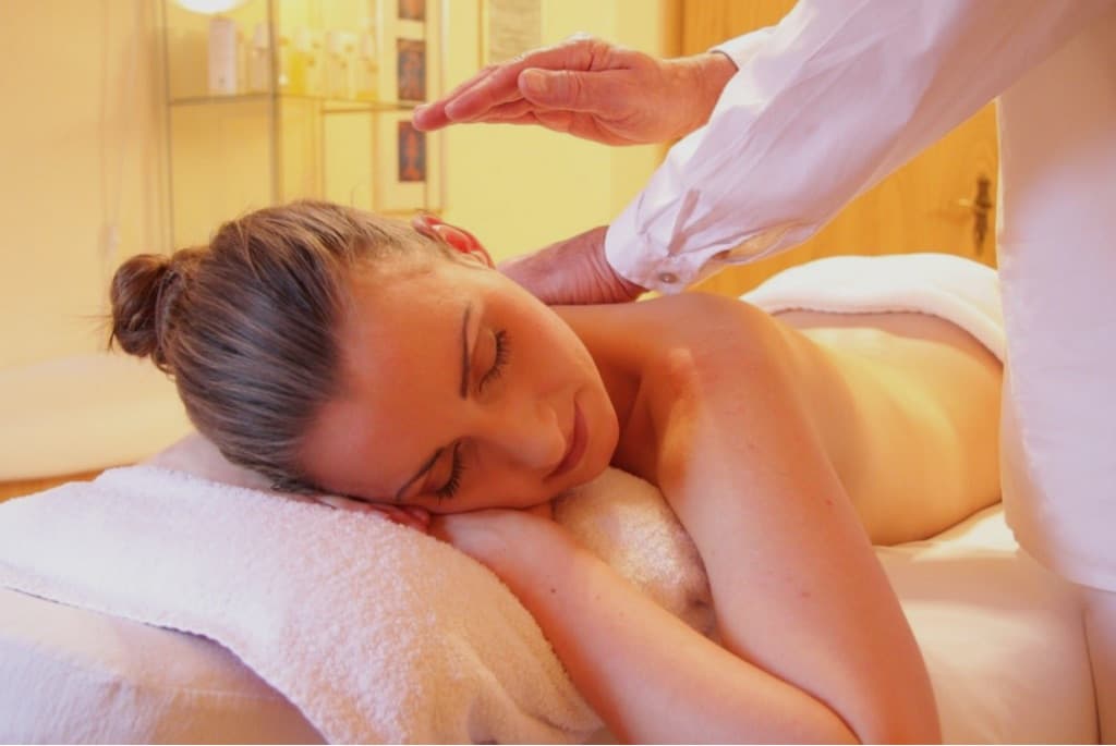 Dra. Karine Biomédica, Massagem, foto 1 de 3